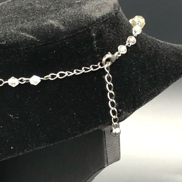 Pressed Flower Y Necklace with Rhinestones - Picture 5 of 7